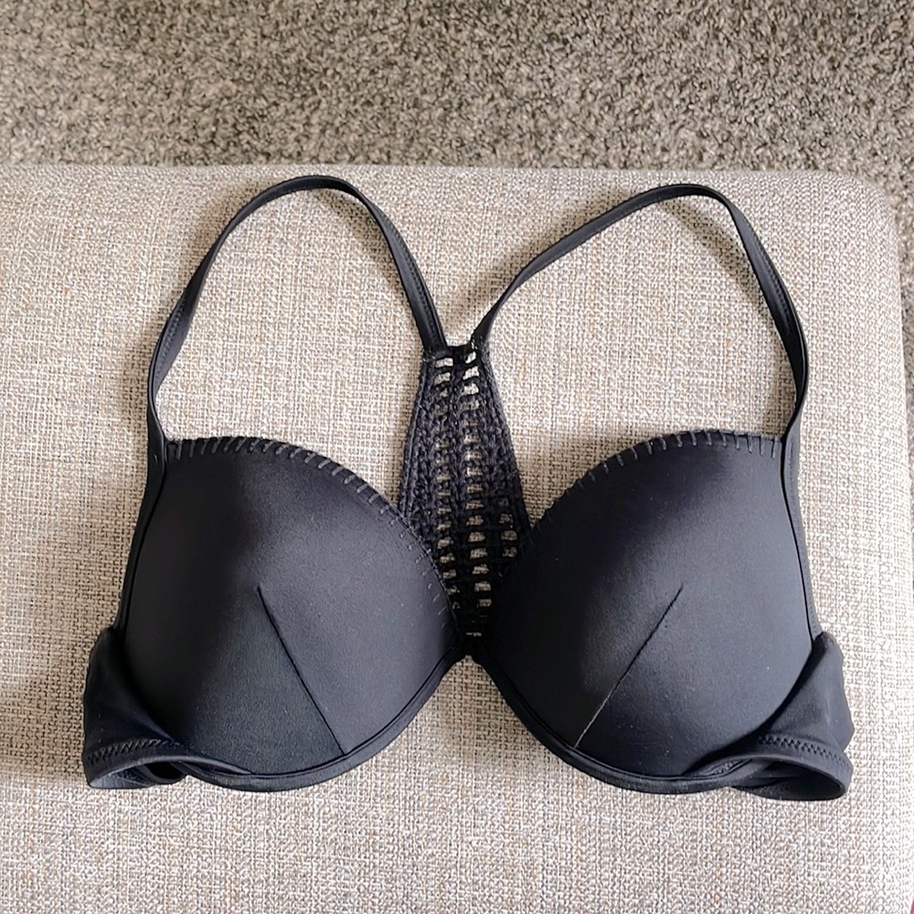 Razorback bikini top